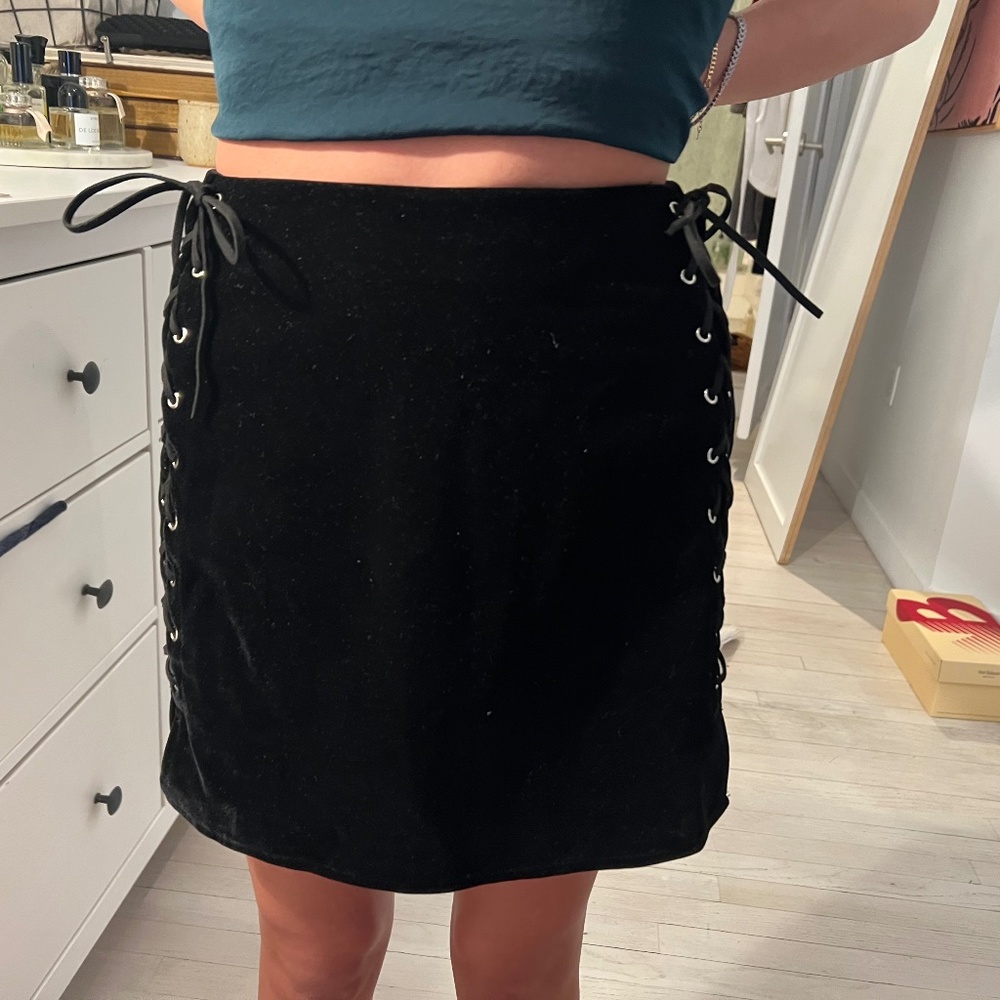 Black Velvet Mini Skirt wit lace tie detail from By the Way.